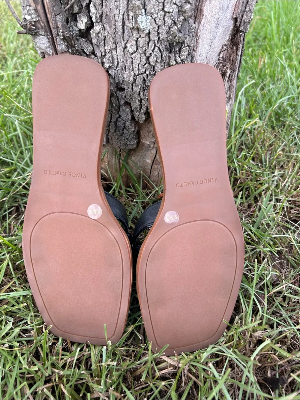 Vince Camuto Black Knotted Slide Sandals Women’s Size 5.5